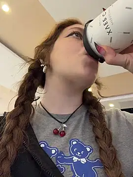 Snapshot of lucy-joy chatting on July 17, 10:11 am lucy-joy online show from July 17, 10:11 am