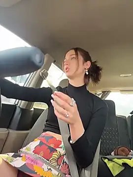 DollyTall online show from September 18, 9:55 am