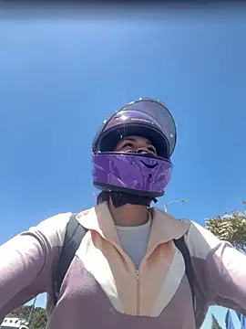 Camilla Miller01 online show from February 27, 5:46 pm