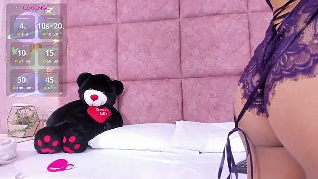 AmyStar1 online show from May 23, 11:42 pm