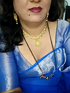 Snapshot of Niharika555 chatting on May 21, 4:25 pm Niharika555 online show from May 21, 4:25 pm