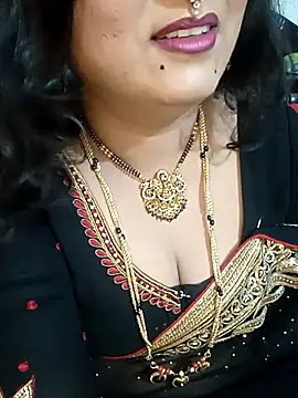 Snapshot of Niharika555 chatting on July 25, 5:43 pm Niharika555 online show from July 25, 5:43 pm