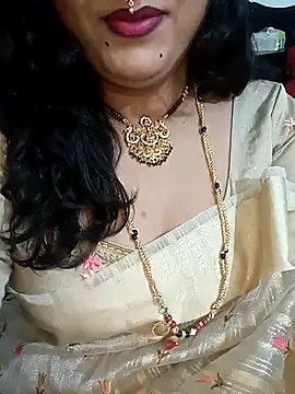 Snapshot of Niharika555 chatting on July 30, 5:06 am Niharika555 online show from July 30, 5:06 am
