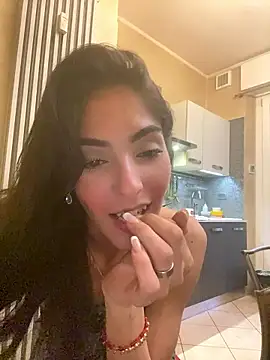Snapshot of no-tabu chatting on June 19, 7:17 pm no-tabu online show from June 19, 7:17 pm