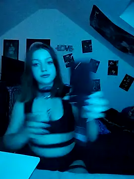 Amatrice X online show from May 5, 8:39 pm