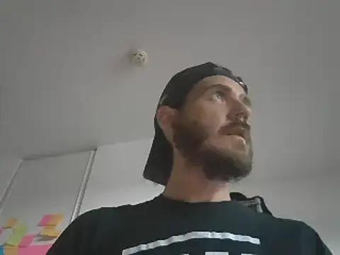 Snapshot of captainckring chatting on June 17, 7:04 pm captainckring online show from June 17, 7:04 pm