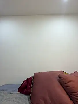 Snapshot of MaxDell chatting on March 17, 5:27 pm MaxDell online show from March 17, 5:27 pm