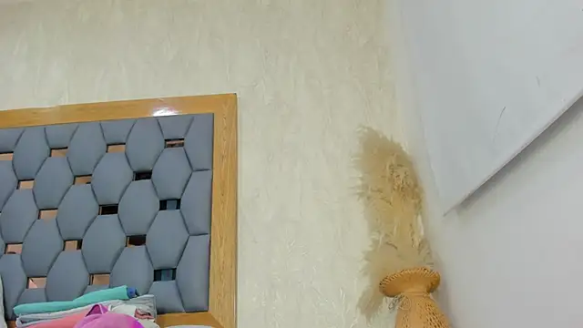 crystal sm online show from February 27, 3:06 am