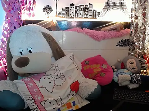 Snapshot of Nicol_V chatting on September 26, 4:16 am Nicol V online show from September 26, 4:16 am