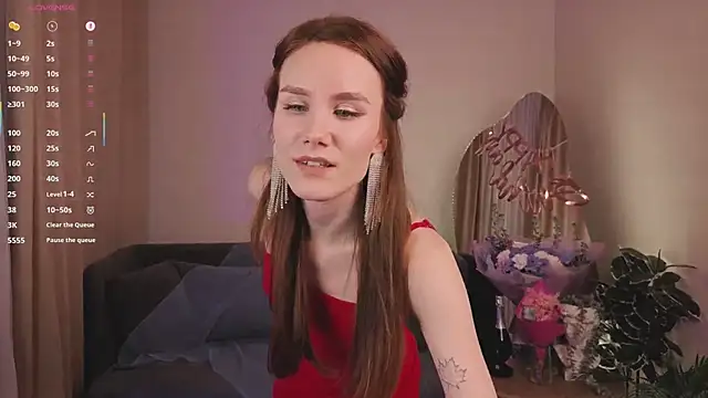 Snapshot of _Clare_Florence_ chatting on April 6, 2:18 pm Clare Florence online show from April 6, 2:18 pm