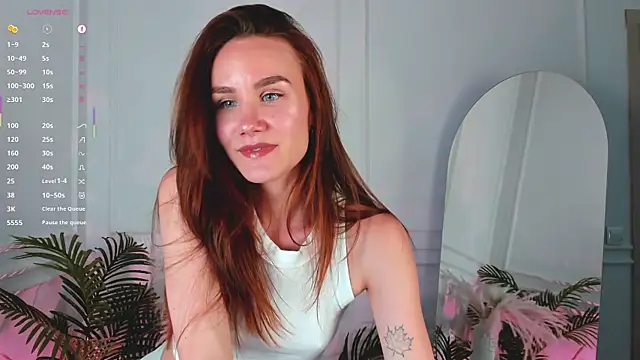 Snapshot of _Clare_Florence_ chatting on June 13, 2:04 pm Clare Florence online show from June 13, 2:04 pm