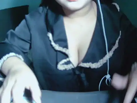 Lily3322 online show from July 13, 3:48 pm