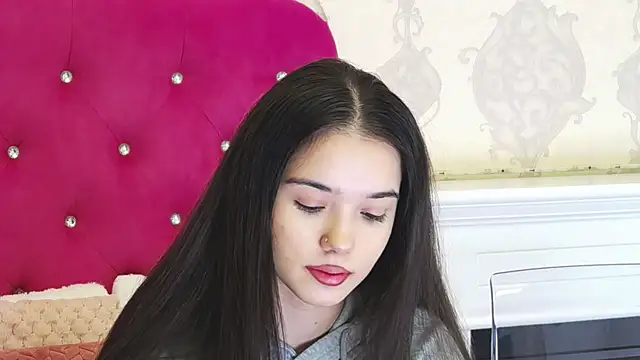 AlexisDevine online show from March 26, 5:24 am