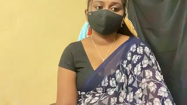 Snapshot of Pavani-Sexy chatting on April 23, 5:59 pm Pavani-Sexy online show from April 23, 5:59 pm