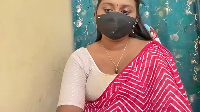 Snapshot of Pavani-Sexy chatting on May 2, 6:46 pm Pavani-Sexy online show from May 2, 6:46 pm