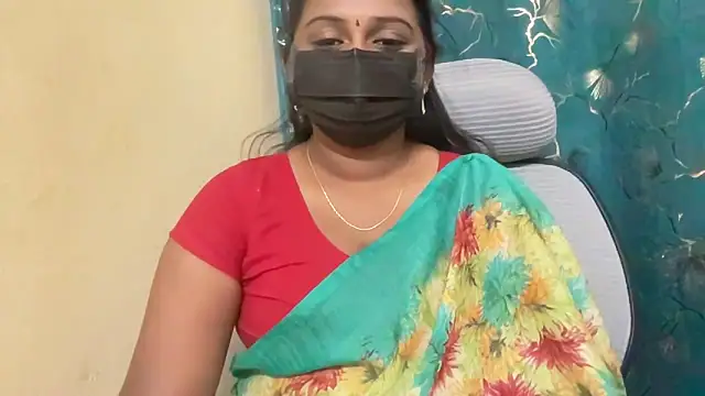 Snapshot of Pavani-Sexy chatting on May 22, 6:02 pm Pavani-Sexy online show from May 22, 6:02 pm