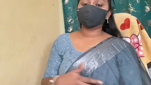 Snapshot of Pavani-Sexy chatting on May 25, 7:25 am Pavani-Sexy online show from May 25, 7:25 am