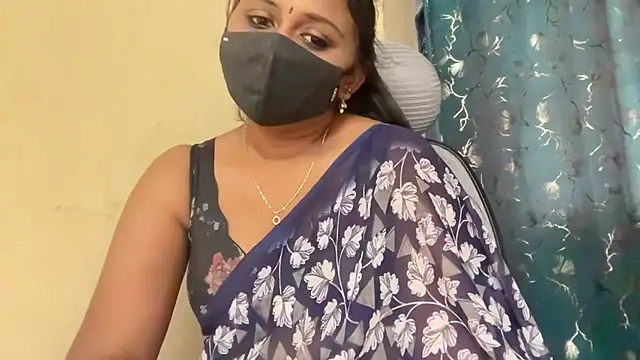 Snapshot of Pavani-Sexy chatting on May 31, 9:16 am Pavani-Sexy online show from May 31, 9:16 am
