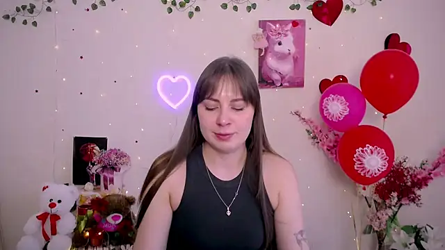 Amanda Bright  online show from March 30, 10:05 am