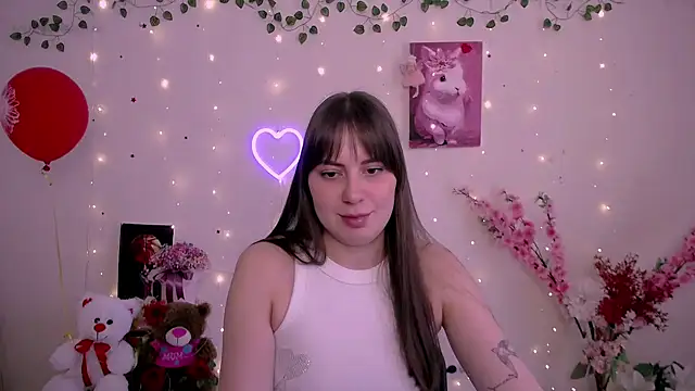 Amanda Bright  online show from April 8, 10:37 am