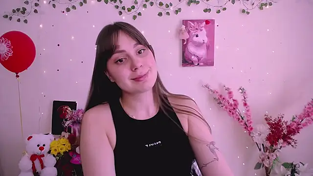 Amanda Bright  online show from April 13, 10:21 am