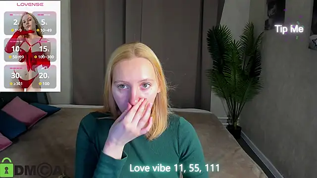 Snapshot of Anna_Chelsea chatting on December 18, 11:00 pm Anna Chelsea online show from December 18, 11:00 pm