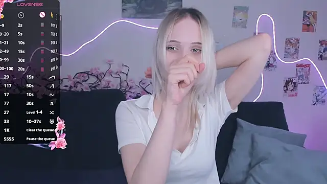 Megan--chan online show from March 11, 5:19 pm