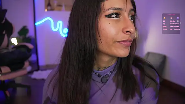 AnnieCouperr online show from March 29, 7:58 pm