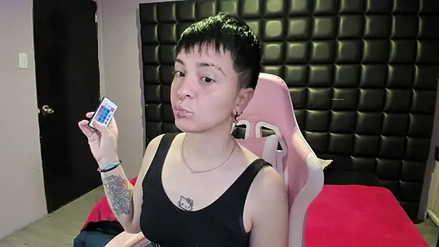  Hannah Hot online show from November 17, 12:55 pm