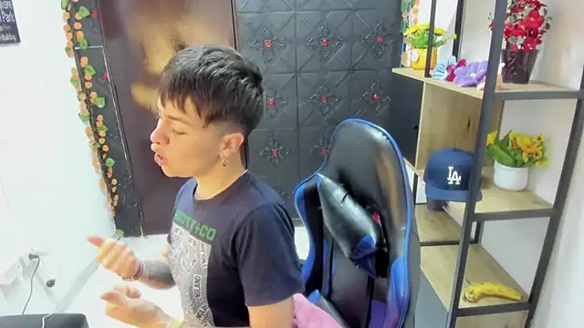  Hannah Hot online show from April 14, 2:28 am