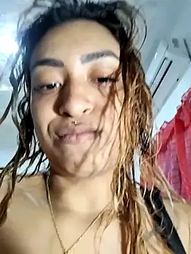 shanell saenz online show from May 21, 1:23 am