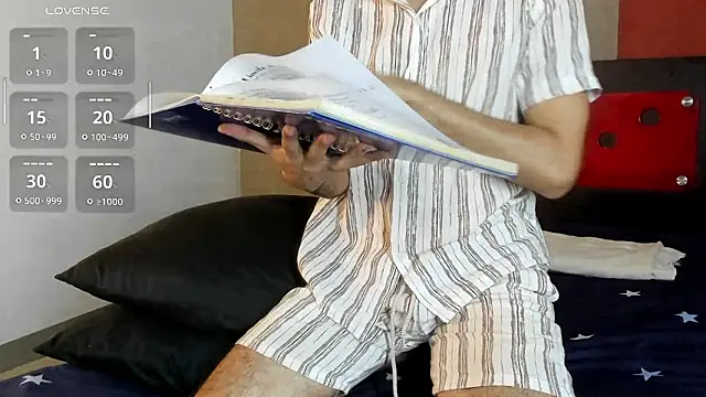 Snapshot of TheCyberIncubus chatting on February 28, 11:39 pm TheCyberIncubus online show from February 28, 11:39 pm