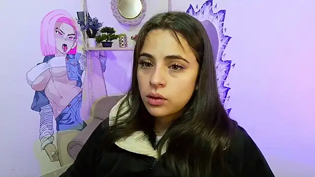 Snapshot of sofi_lara28 chatting on May 10, 12:32 pm sofi lara28 online show from May 10, 12:32 pm