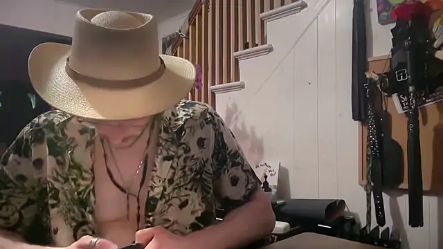 Snapshot of MasterDaddyCool chatting on March 9, 11:09 pm MasterDaddyCool online show from March 9, 11:09 pm