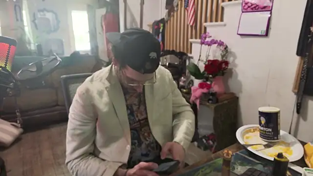 Snapshot of MasterDaddyCool chatting on March 15, 3:18 pm MasterDaddyCool online show from March 15, 3:18 pm