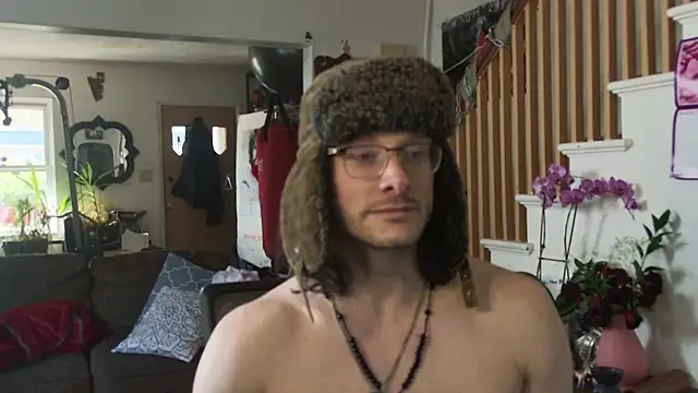 Snapshot of MasterDaddyCool chatting on March 28, 9:03 pm MasterDaddyCool online show from March 28, 9:03 pm