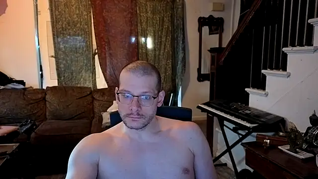 Snapshot of MasterDaddyCool chatting on June 23, 11:58 pm MasterDaddyCool online show from June 23, 11:58 pm