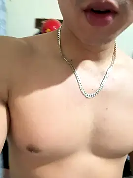 Snapshot of Xboyy007X chatting on November 6, 5:52 am Xboyy007X online show from November 6, 5:52 am