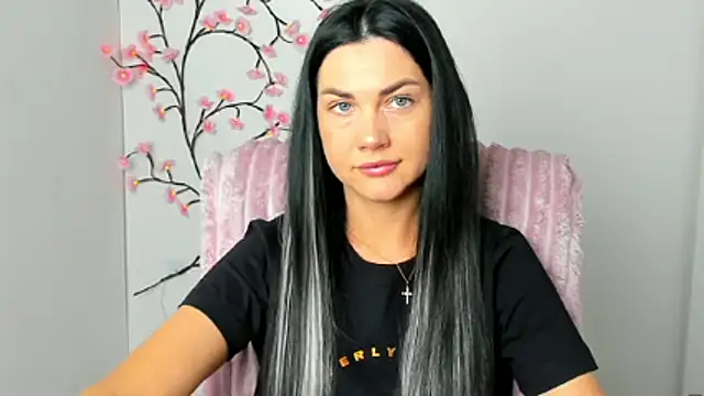 Snapshot of Lune_Moon chatting on April 30, 5:47 am Lune Moon online show from April 30, 5:47 am