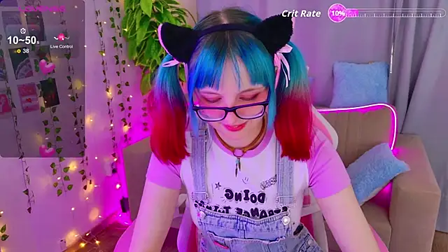 Snapshot of CoralineYoung chatting on October 15, 5:07 am CoralineYoung online show from October 15, 5:07 am