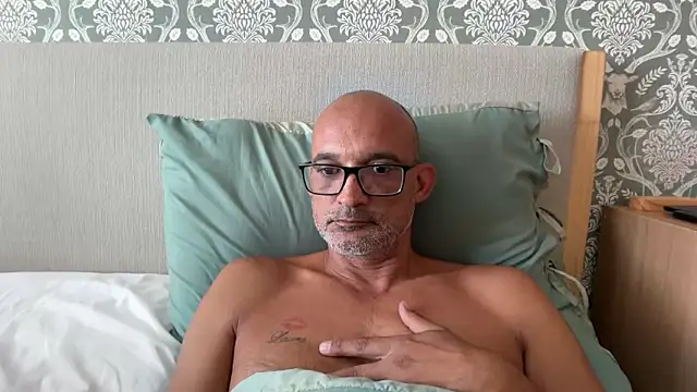 halfcastlad online show from September 11, 9:20 am