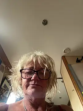 ladyboatlady online show from July 7, 7:23 am