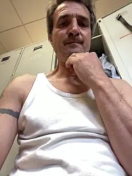 Snapshot of sasatimido chatting on May 11, 3:18 pm sasatimido online show from May 11, 3:18 pm