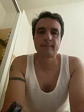 Snapshot of sasatimido chatting on August 4, 5:43 am sasatimido online show from August 4, 5:43 am