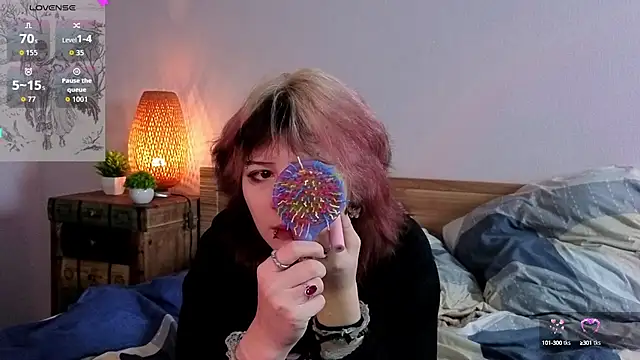 Snapshot of TaiteBeat chatting on October 6, 5:43 pm TaiteBeat online show from October 6, 5:43 pm