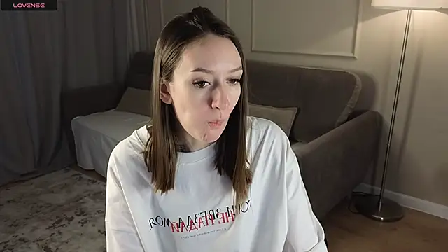 cutienaughtygirl online show from November 22, 8:35 am