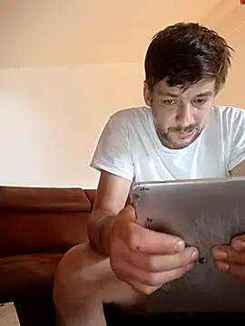 a7ex online show from September 13, 10:15 am