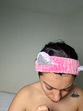 AmaiaSalvatore online show from September 19, 9:37 pm