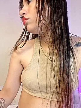 AmaiaSalvatore online show from December 13, 9:42 pm