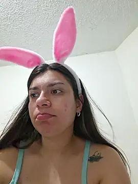 AmaiaSalvatore online show from April 1, 12:00 am